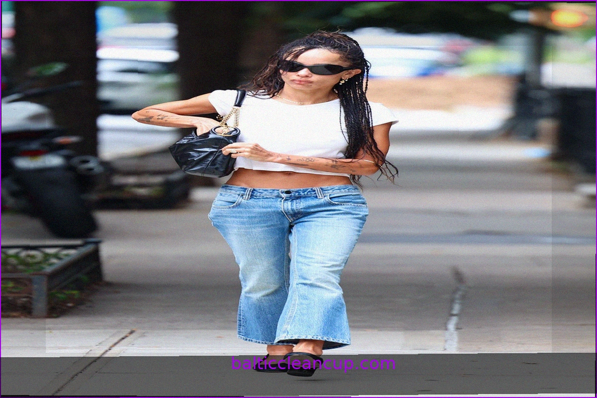 Zoë Kravitz Revives the Controversial Kick Flare Jean