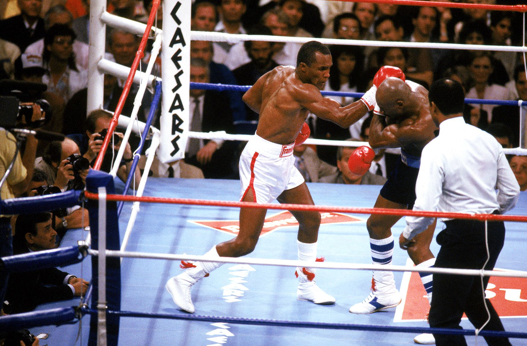 Preview Sugar Ray Leonard Recalls Surprise Sparring Encounter with Roy Jones Jr.