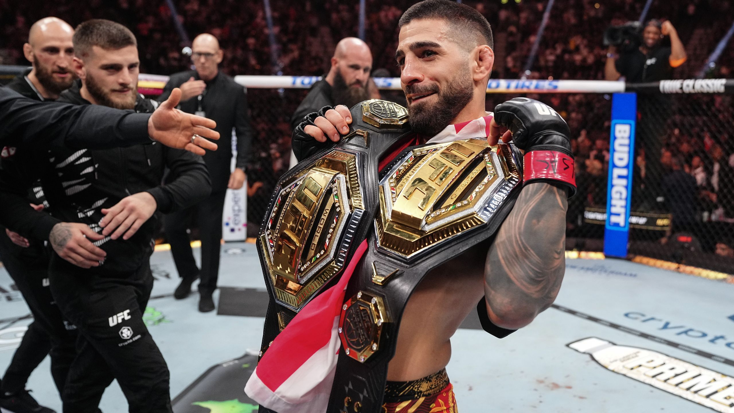 Preview Topuria Claims Lightweight Gold at UFC 317, Confronts Pimblett