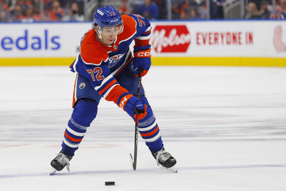 Preview Edmonton Oilers Swap Prospects, Land Hobey Baker Star Isaac Howard from Lightning