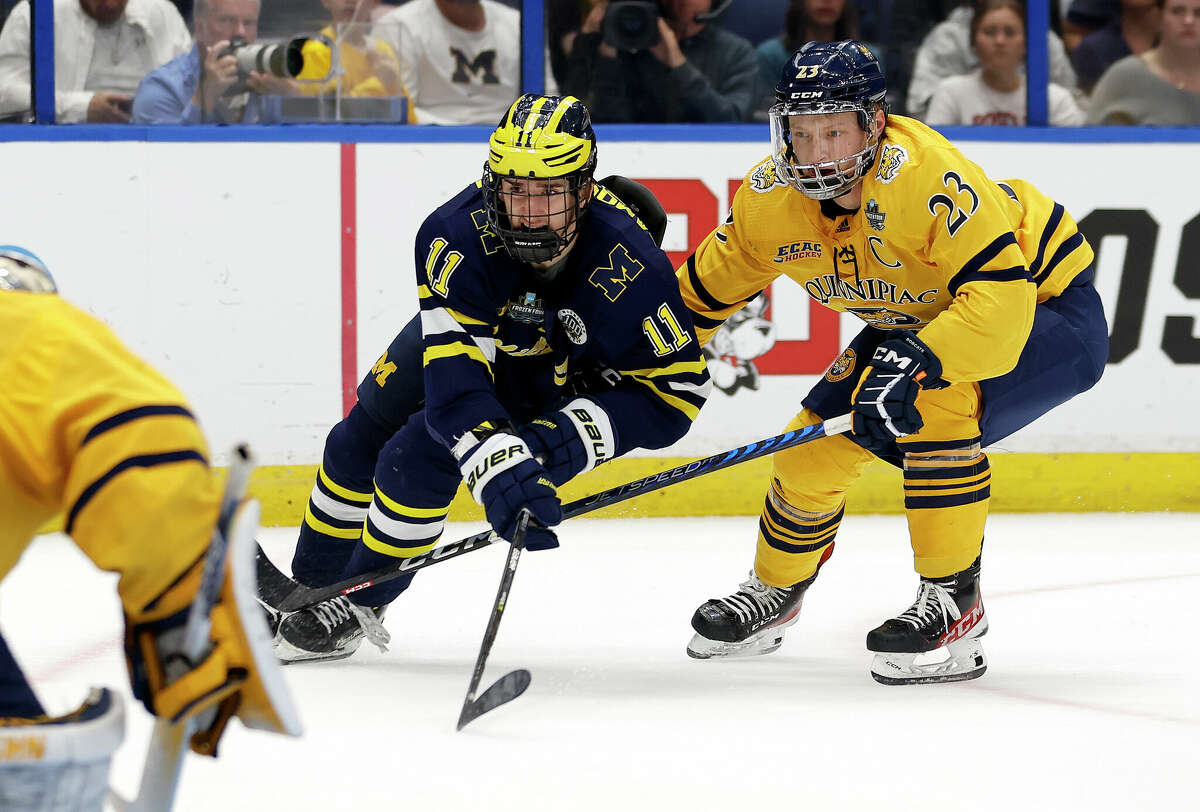 Preview Mackie Samoskevich Signs One-Year Extension with Florida Panthers