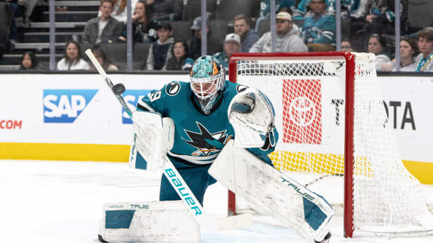 Preview San Jose Sharks Solidify Goaltending Depth with Jakub Skarek Signing