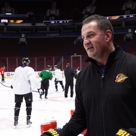 Vancouver Canucks: The Locker Room Belongs to the Players, Says Coach Foote