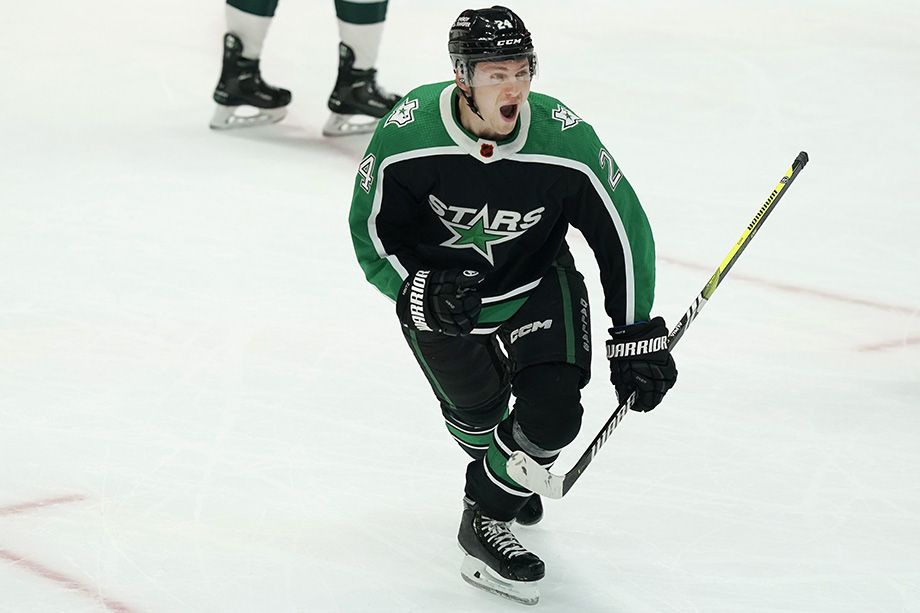Preview Roope Hintz’s Unbroken Spirit: Dallas Stars’ Offensive Engine Ready for a New Campaign