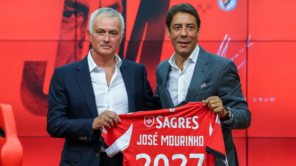 Preview The Prodigal Son Returns: José Mourinho’s Poetic Comeback to Benfica