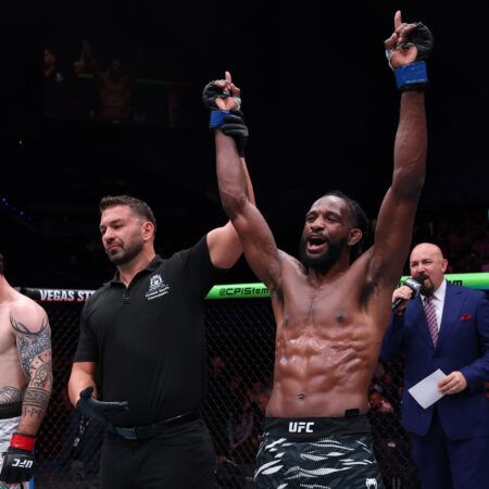 UFC Perth Delivers a Referee’s Dilemma: Neil Magny’s Controversial Path to History
