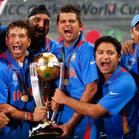 Unflappable Aussies Conquer High-Flying India in World Cup Thriller