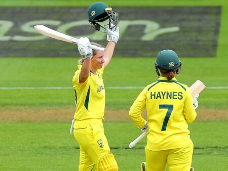 Healy’s Batting Masterclass Propels Australia into World Cup Semi-Finals with Resounding 10-Wicket Victory