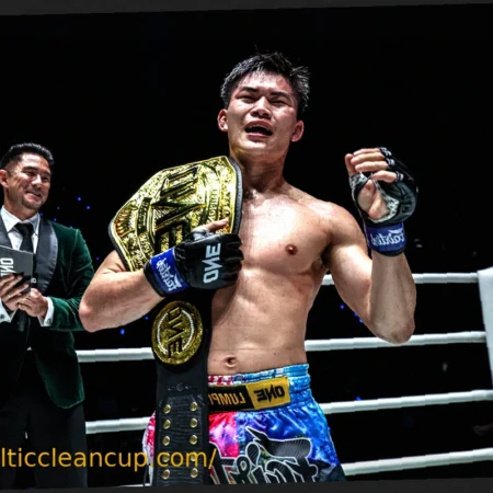 Рамболек сверг Набиля Анане и завоевал титул чемпиона мира ONE в легчайшем весе по муай-тай