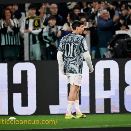 Barcelona Eyes Juventus’ Andrea Cambiaso for Defensive Reinforcement