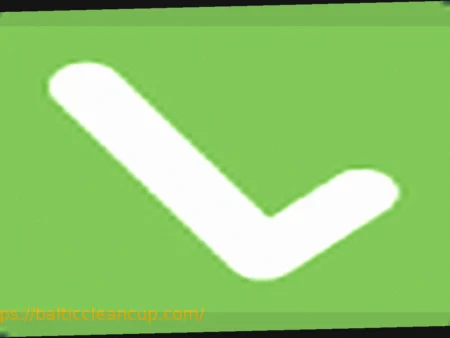 Max Holloway Opens as Favorite Against Charles Oliveira in UFC 326 Main Event