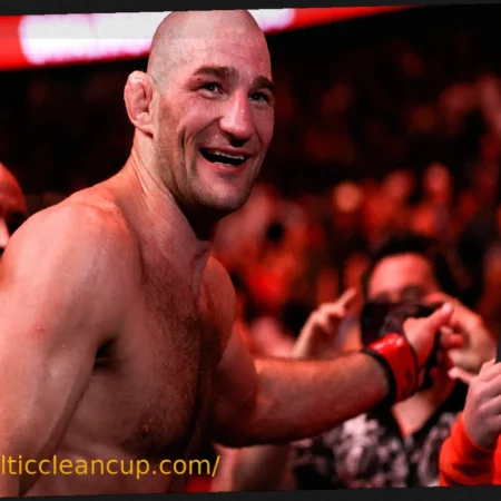 UFC Legend Highlights Strickland’s Cleverness as Key Factor Against Chimaev at UFC 328