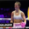 Hennessy Triumphs Over De Persio in Sixth-Round Stoppage